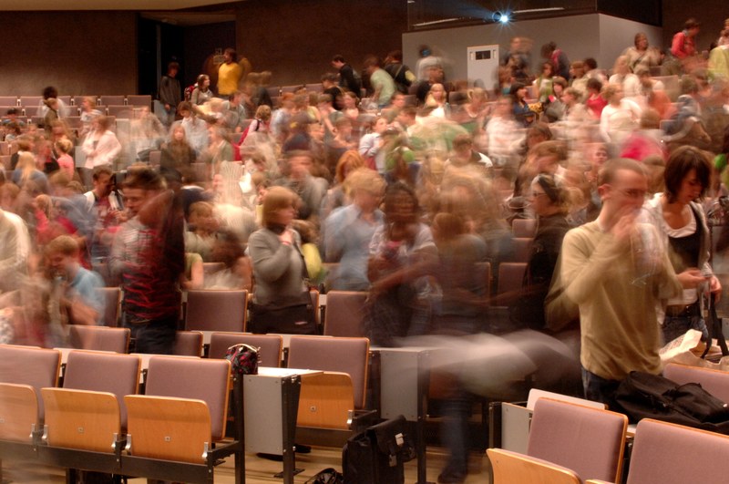 Les étudiants de l'Université de Namur quittent la FEF