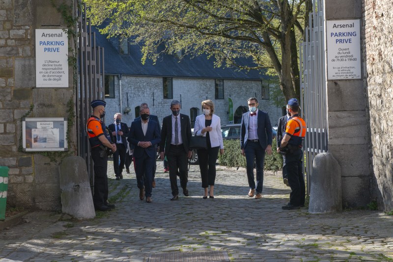 Une visite royale à l’UNamur : Sa Majesté la Reine visite la solidarithèque